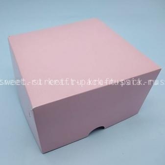  Коробка для 4 капкейков 17х17х10 см со вставкой, розовая (2)/ под заказ